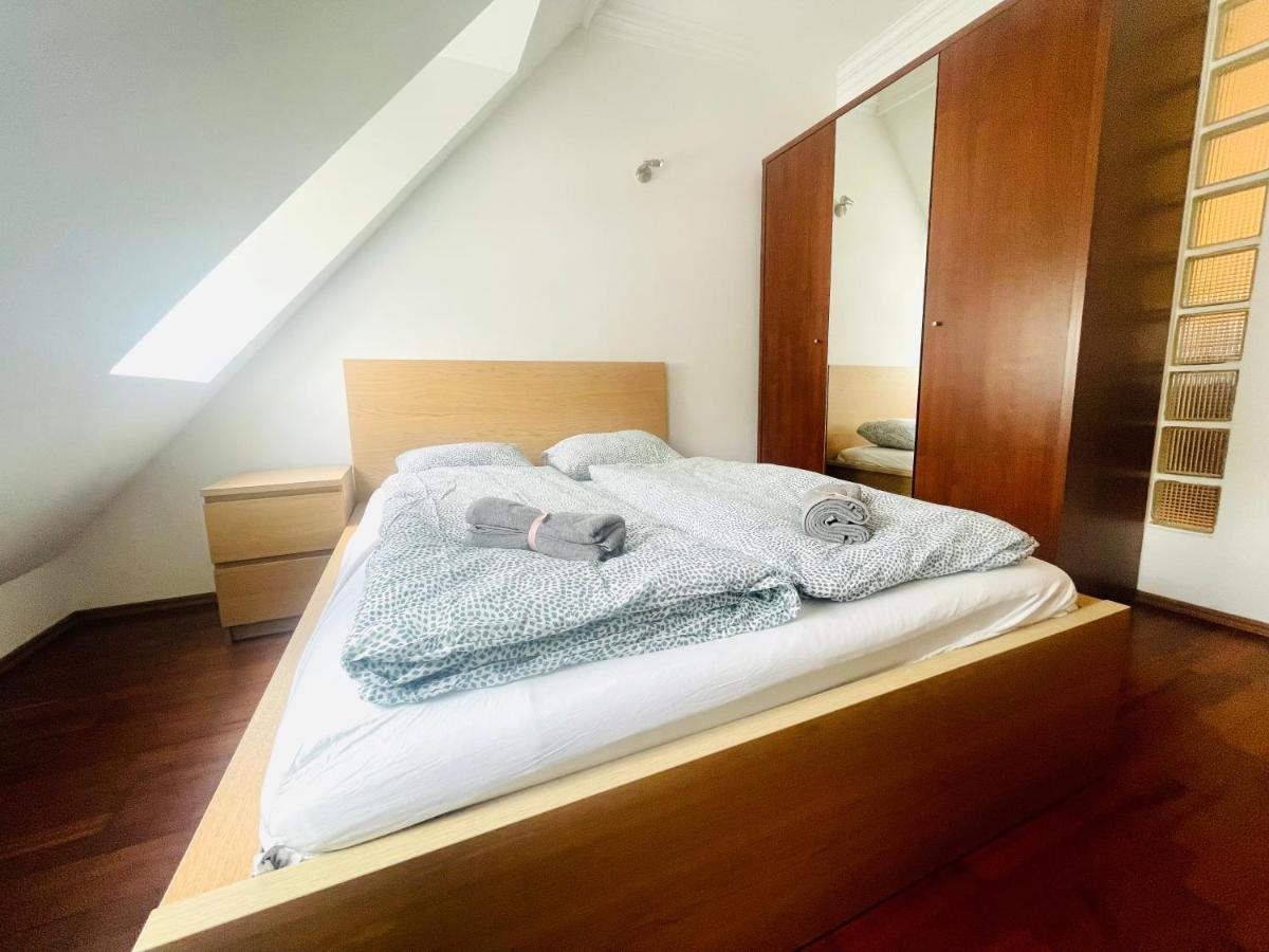 Sip 22 Appartement Boedapest Buitenkant foto