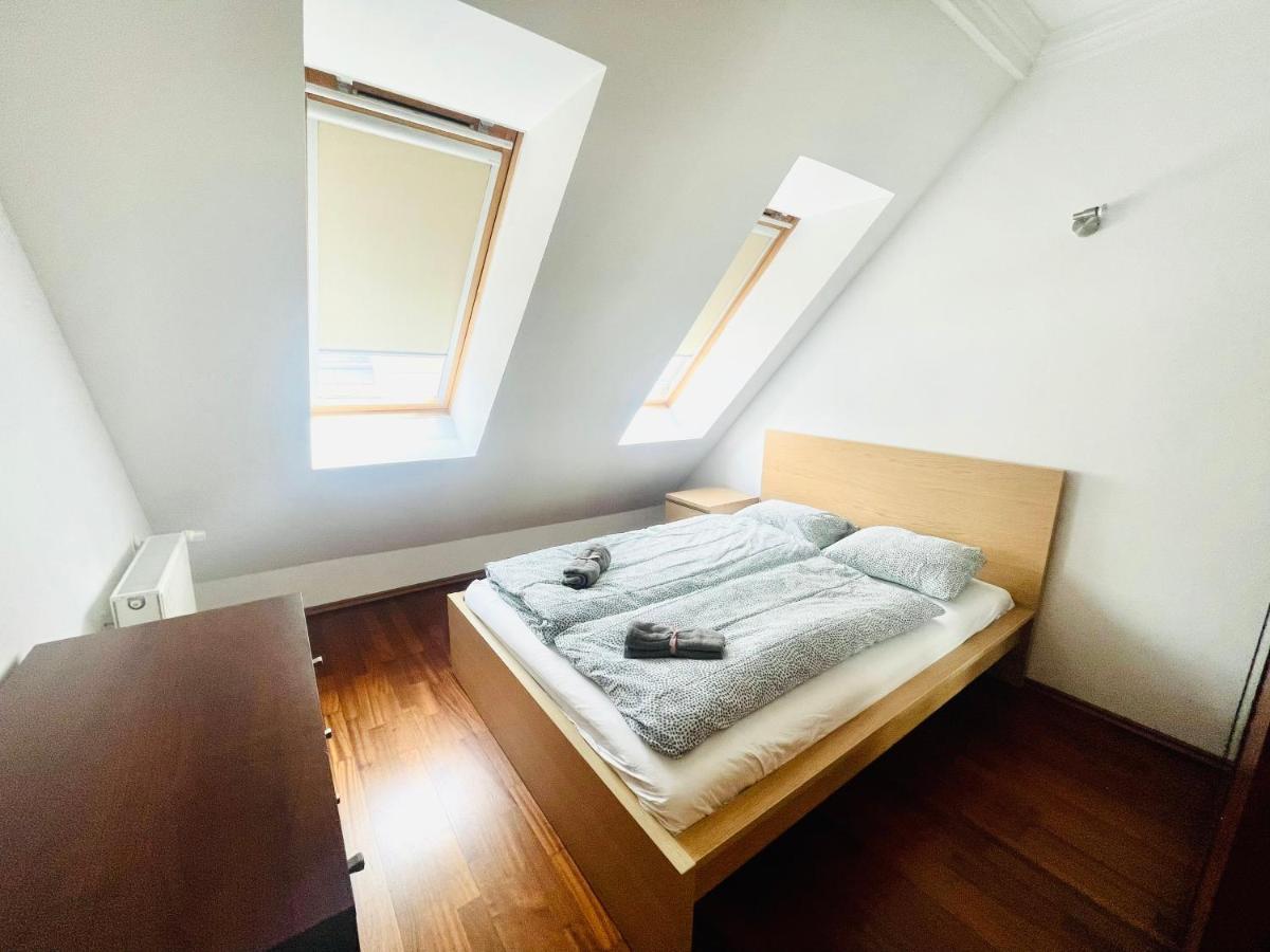 Sip 22 Appartement Boedapest Buitenkant foto