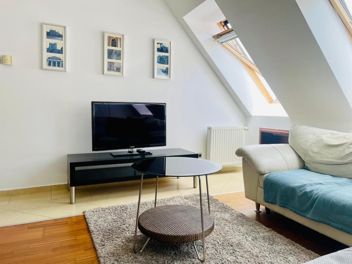 Sip 22 Appartement Boedapest Buitenkant foto